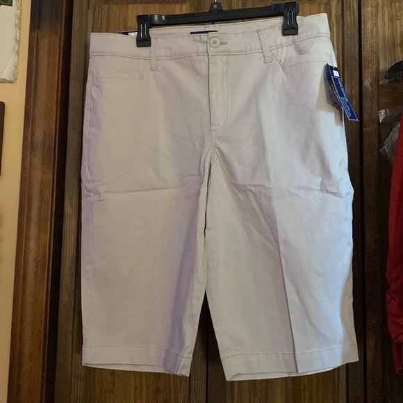 Bandolino | Shorts | Nwt Bandolino 